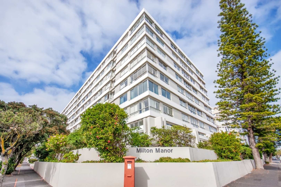 To Let 2 Bedroom Property for Rent in Sea Point Western Cape